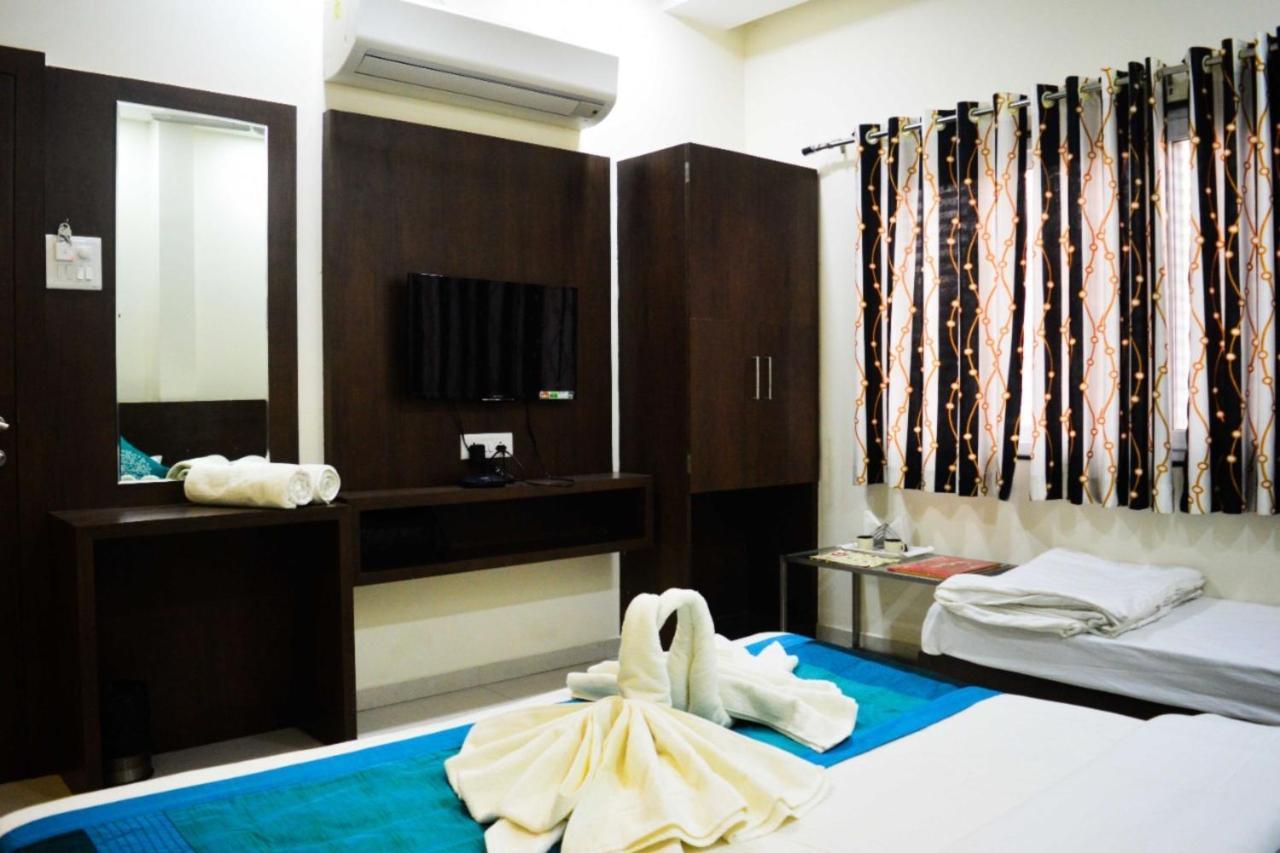 Hotel Satyug Ujjain Eksteriør billede