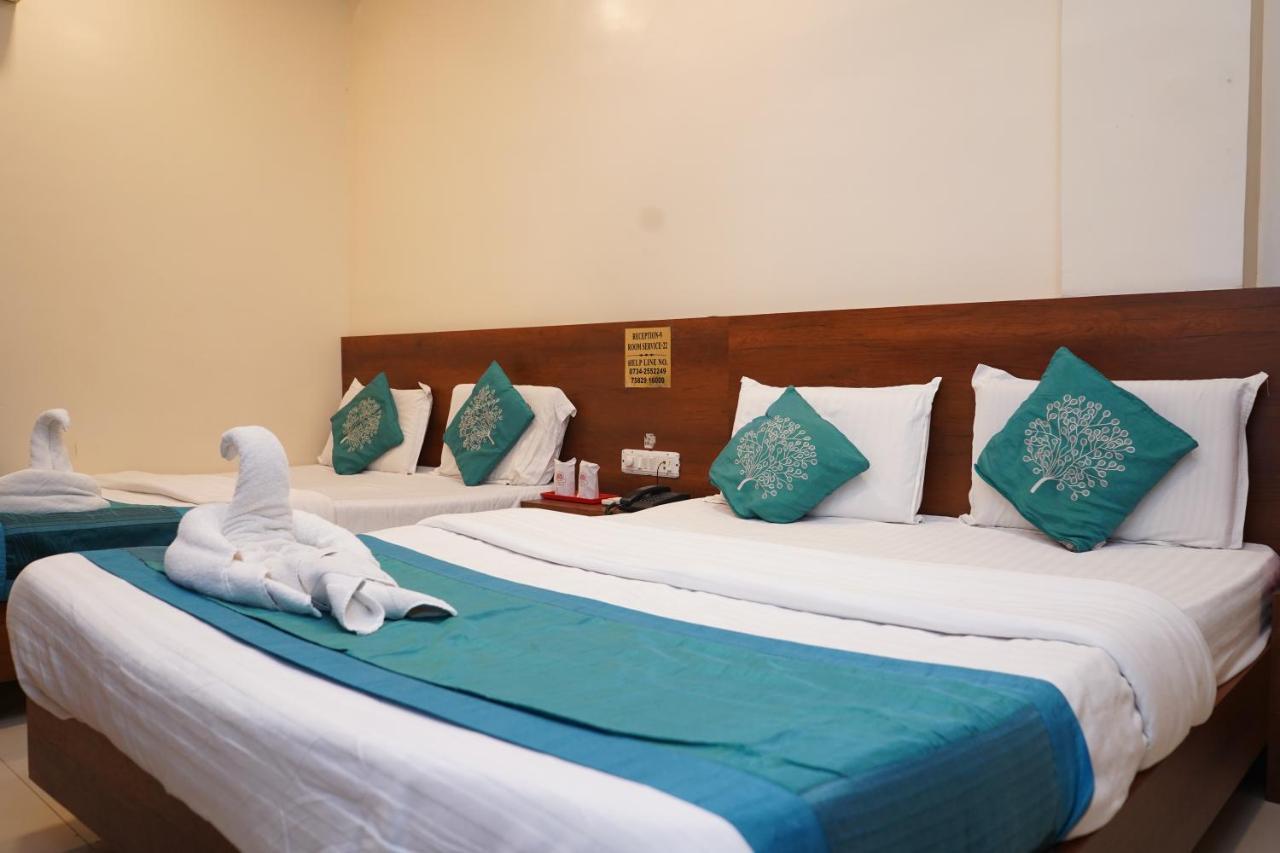 Hotel Satyug Ujjain Eksteriør billede