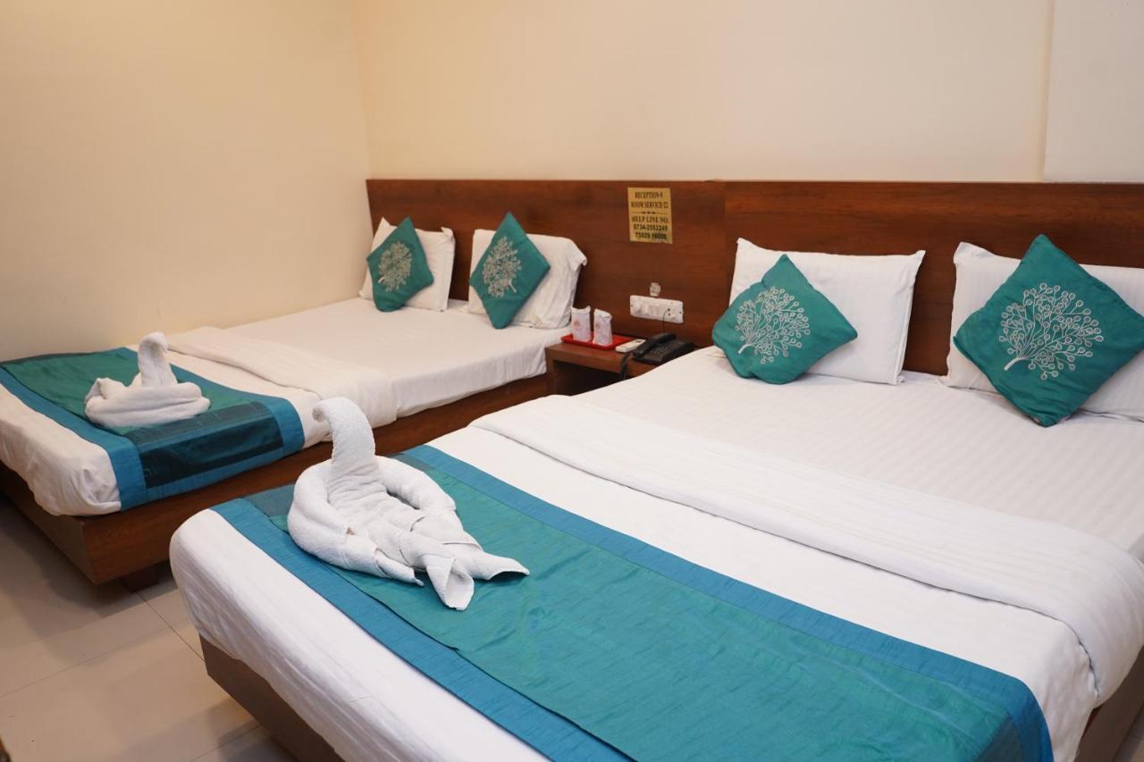 Hotel Satyug Ujjain Eksteriør billede