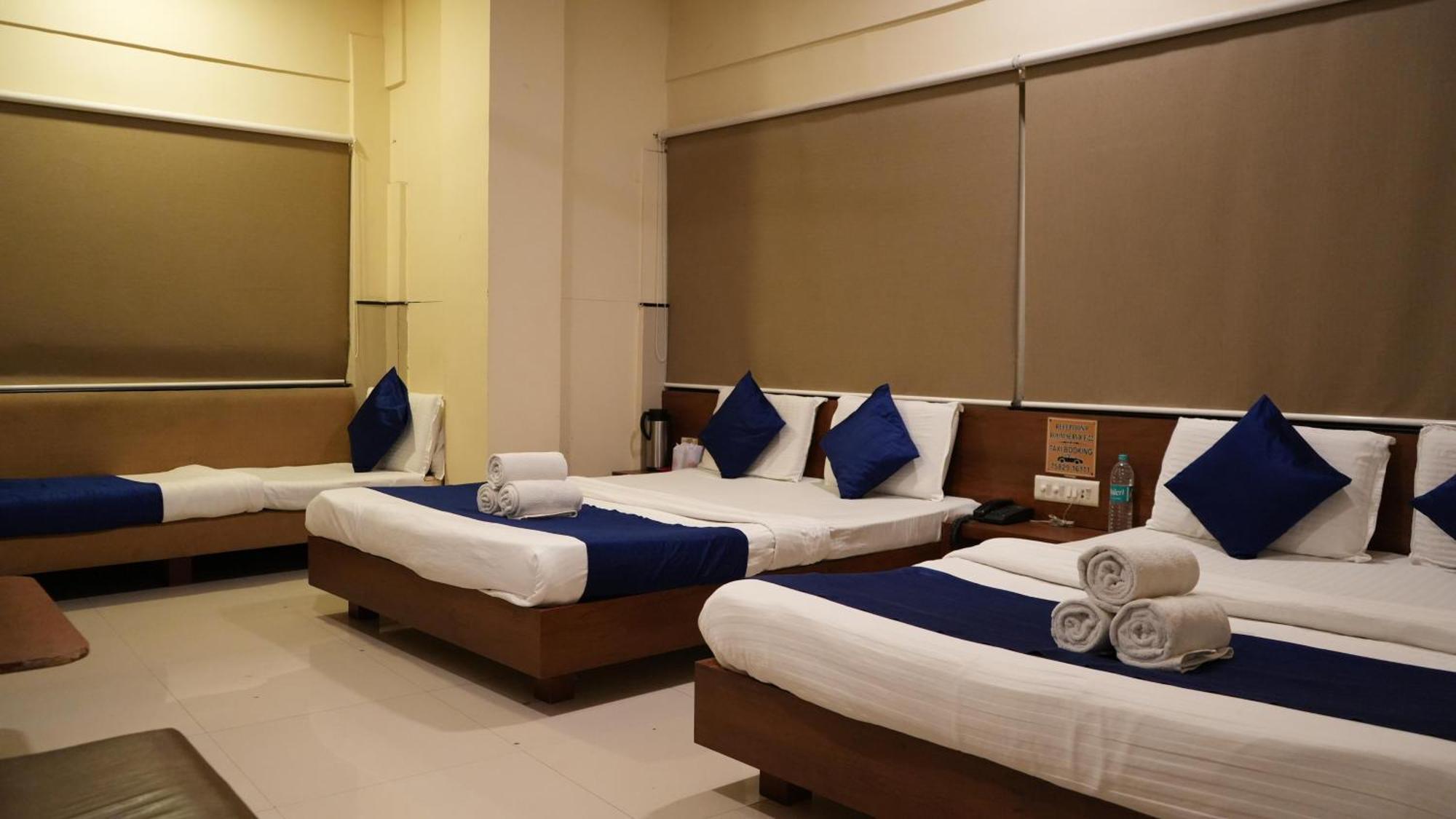 Hotel Satyug Ujjain Eksteriør billede
